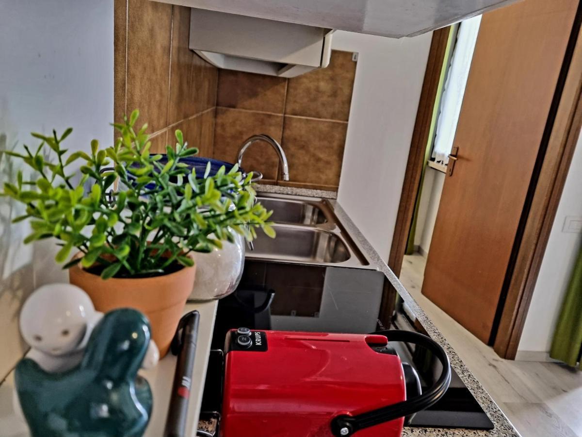 Apartament 1282 Torri Del Benaco Exteriör bild